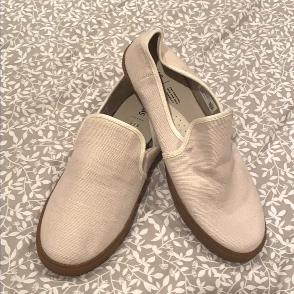 Toms slip ons